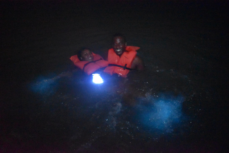 Montego Bay: Sunset Catamaran Cruise & Bioluminescent Lagoon