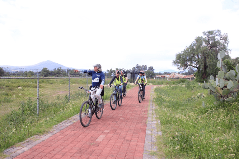 Teotihuacan: History, Culture and Pulque Tasting Bike Tour Private Tour