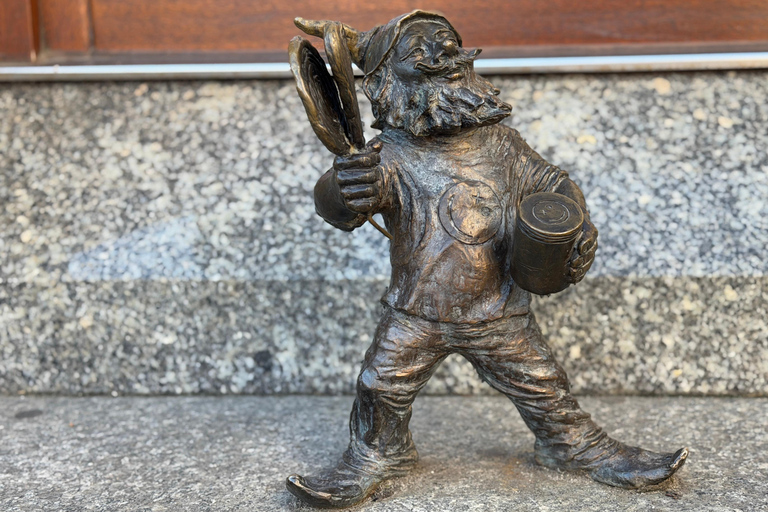 Wrocław: Family Dwarf Tour