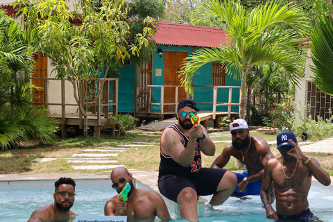 Brunch à volonté Village People au Tiny Village Cartagens