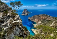 Ibiza, Secret Spots Island Tour by Land Rover Defender - Housity
