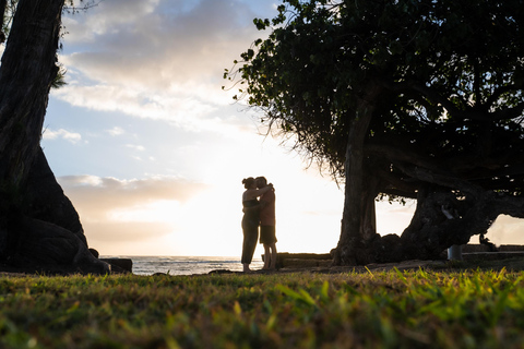 Waikiki : Beach Picnic with Professional Photography! Waikiki : Beach Picnic with Photography and Performance!