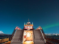 Svolvær, auroras boreales y crucero a vapor completo con degustación - Hizvo