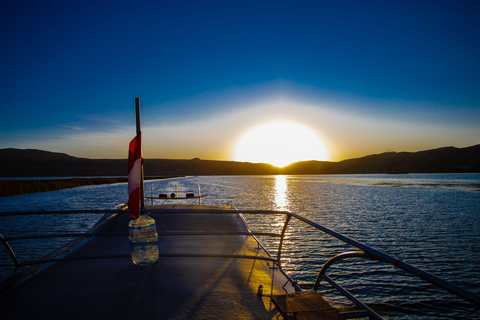 Lake Titicaca Lodge Hotel + Full Day Uros and Taquile Excursion Hotel Lodge Lake Titicaca + Full Day Excursion to Uros and Taquile