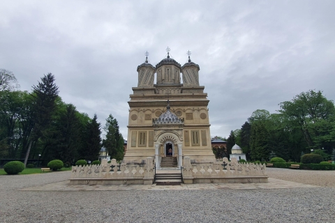 Van Boekarest: privétour Vlad de Spietser Royal Court