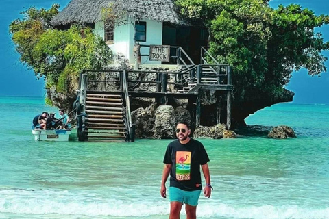 Zanzíbar: Bosque de Jozani, playa Starfish y restaurante RockIsla de Zanzíbar: crucero al atardecer en dhow con refrigerio