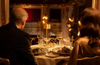 Prag: Mozart Ballsaal Konzert Ticket mit 3-Gänge-Menü