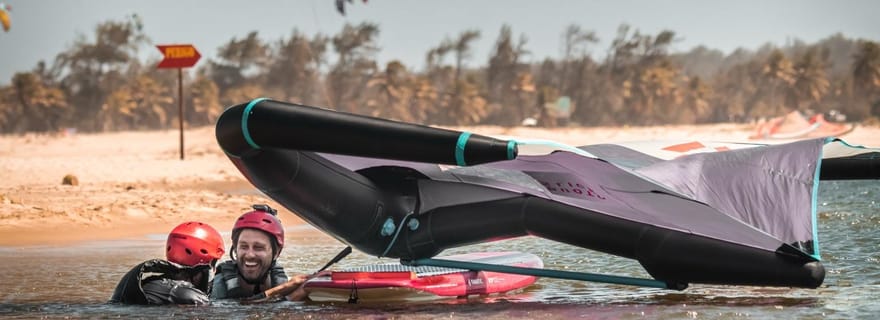 Viana do Castelo : leçon de planche à voile avec bateau