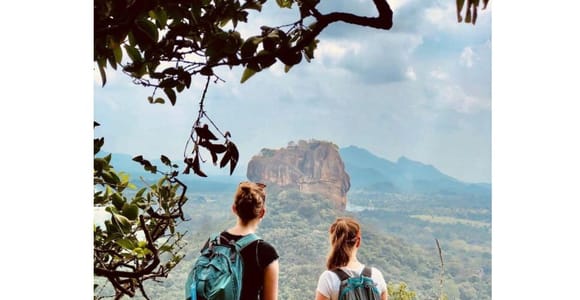 Tagestour von Kandy nach Sigiriya mit einem lokalen Fahrer