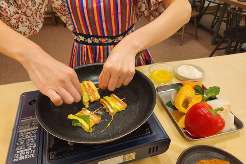 Seoul: 6-Dish Korean Cooking Class & Hidden Alley Tour