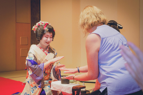 Tokyo : spectacle de geishas et expérience dans une maison de thé