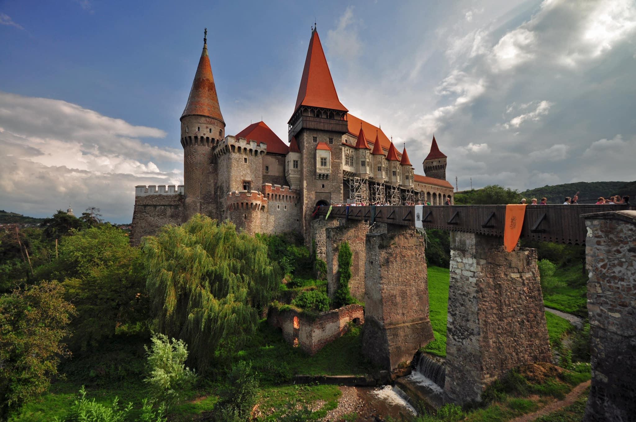 Brașov: Private Tour zum Schloss Corvin mit Eintrittskarte