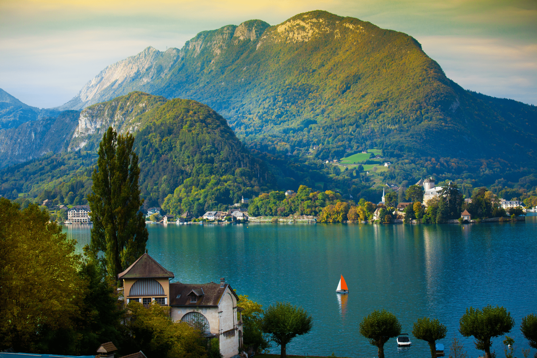 Lyon: Tagestour in die Alpen, Chambéry, Aix-les-Bains & Annecy
