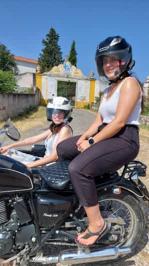 Évora: Megalithic Sites and Wine Tasting Sidecar Tour