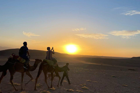 Deserto di Marrakech: Cena spettacolo al tramonto nel deserto di Agafay