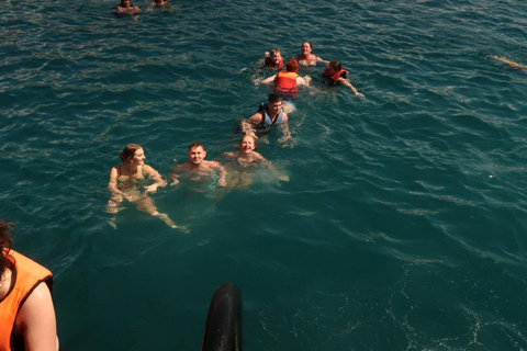 Alanya: Family A/C Cruise to Turtle Island