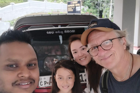 Kandy: Tuk-Tuk Sights, Culture, Shopping & Treatment