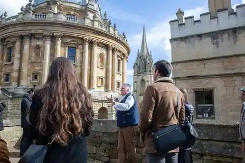 Oxford: Visita à cidade e à universidade, incluindo a entrada na faculdade
