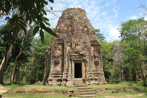 Siem Reap to Phnom Penh: Private Transfer with Scenic Stops