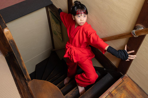 Tokyo: Cosplay Photoshoot at a Traditional Japanese House