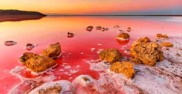 Baku: Pink Lake, Candy Cane & Beshbarmaq & Street Food Bite photo 2