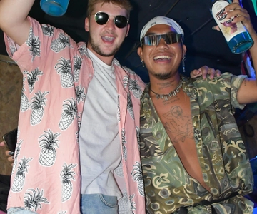 Pai Pub Crawl: The Best Nightlife in Town!