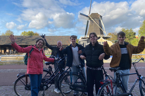 Utrecht: Guided Bike Tour with Dom Tower & Canal Cellars