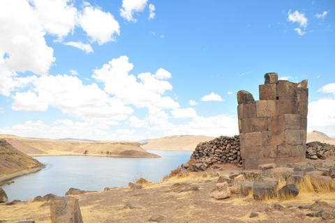 Tours: Aymara route, Waru Waru Molloco, Ajayumarka and Chullpas de Sillustani Aymara Waru Waru route tours to Molloco, Ajayumarka, and Chullpas de Sillustani