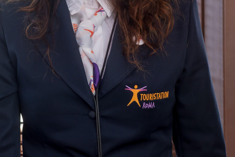 Trevi Fountain Access Ticket & Host Trevi Fountain Access Ticket with Host & Italian Gelato