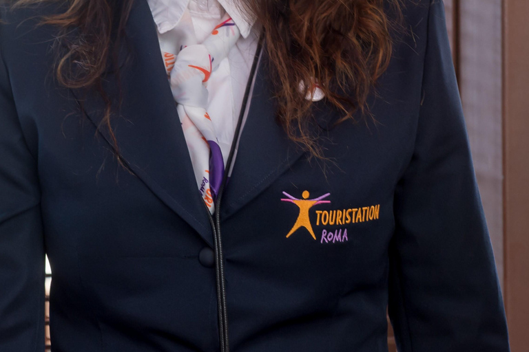 Trevi Fountain Access Ticket & Host Trevi Fountain Access Ticket with Host & Italian Gelato