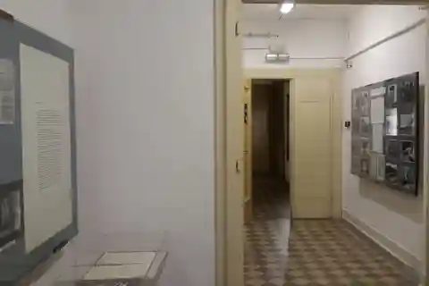Prag - Gestapos högkvarter Gestapo Headquarters Tour på spanska