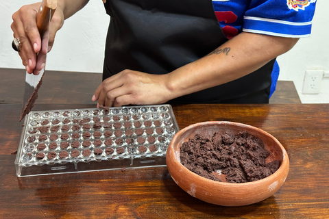 Oaxacan Chocolate Class: From Cocoa to Chocolate Oaxacan Chocolate Lesson: From Cocoa to Chocolate