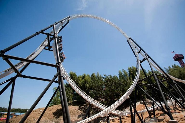 Los Angeles: Six Flags Magic Mountain Any-Day Entry Ticket Six Flags: Magic Mountain Good Any Day Ticket