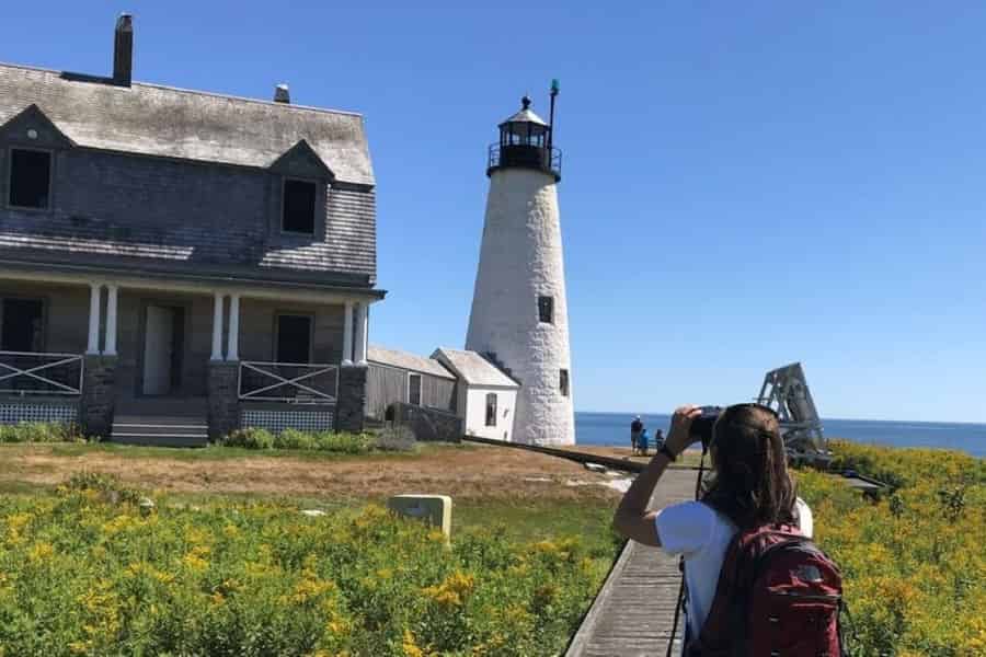 Segeltörn durch die Saco Bay und exklusive Tour zum Leuchtturm von Wood Island. Foto: GetYourGuide