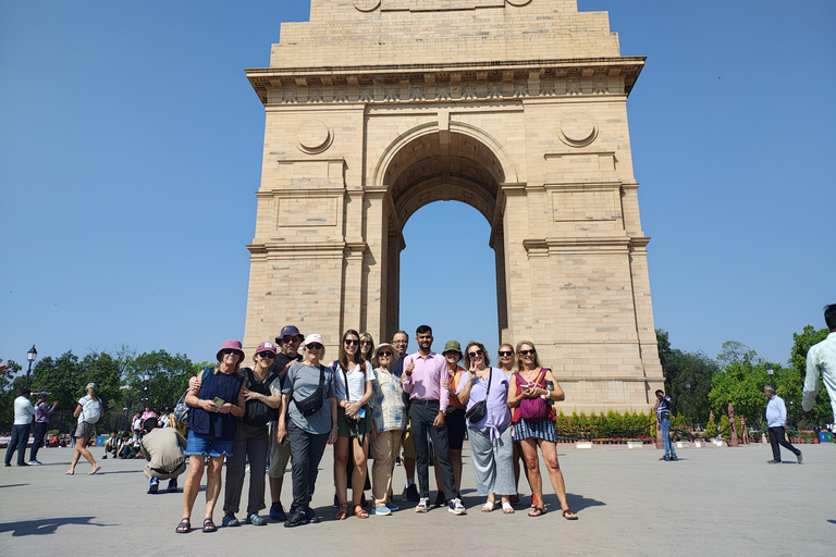 Delhi : visite citadine privée d'une journée ou d'une demi-journée à Old et New DelhiVisite d'une journée complète de l'Ancienne et de la Nouvelle Delhi (voiture + guide)