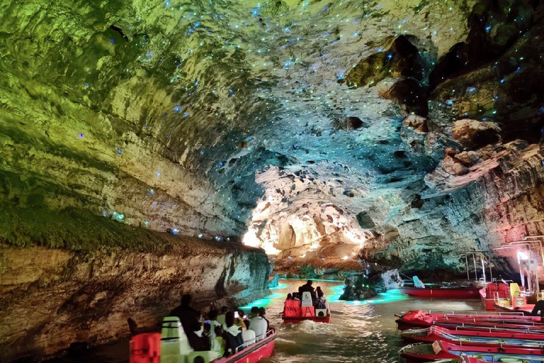 Beyond Avatar: Yellow Dragon Cave&Baofeng Lake Private Tour Package 2 – Self-Guided with Tickets