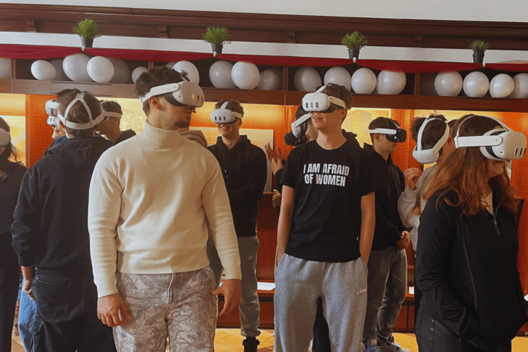 Brașov: Immersive Indoor VR Historical Experience