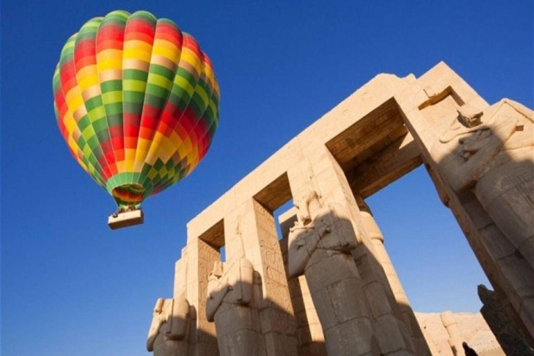 Luxor: VIP privé-luchtballon bij zonsopgang met ontbijt