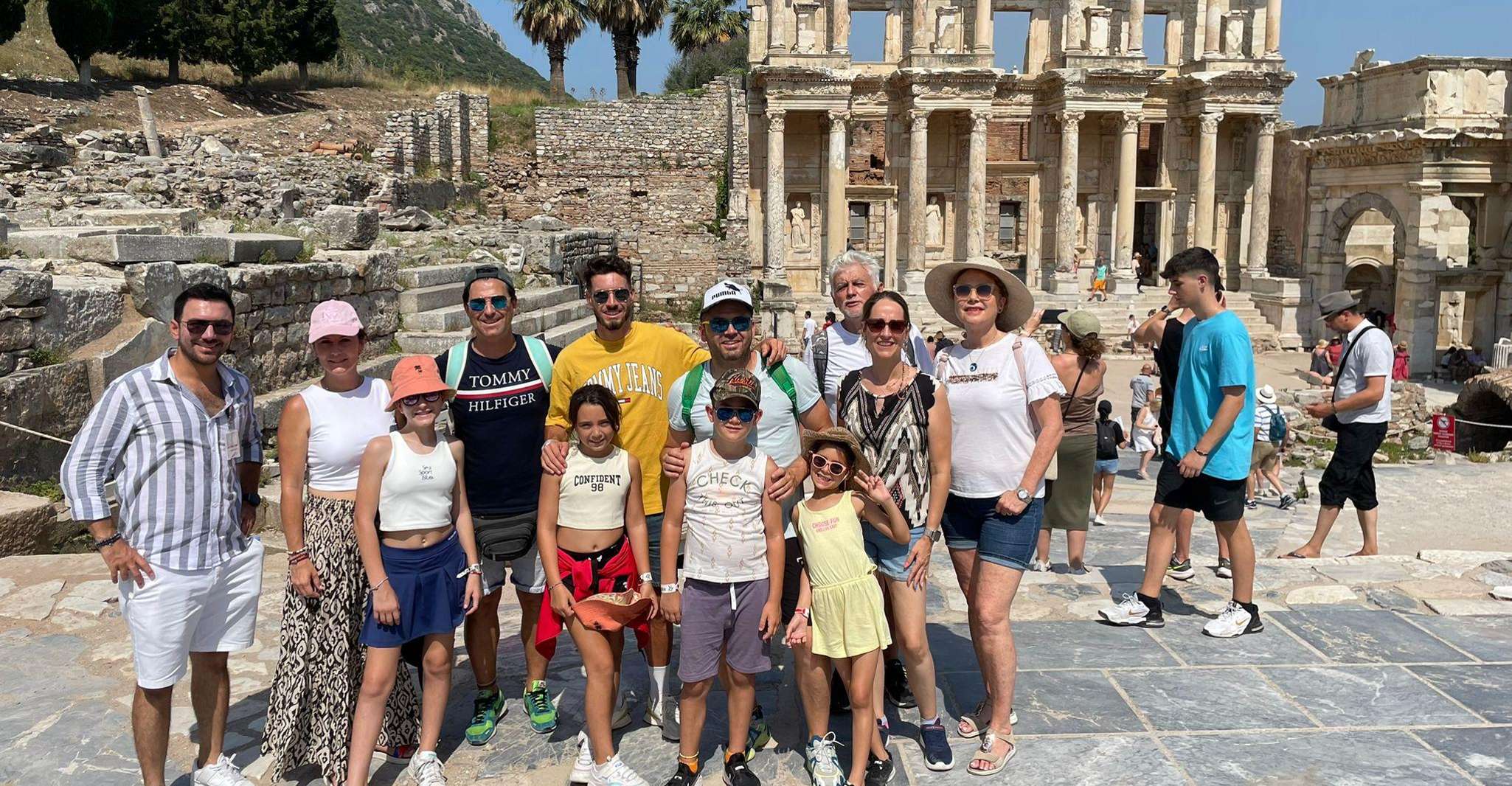 Kusadasi, Ephesus, House of Mary & Artemis Temple with Lunch - Housity