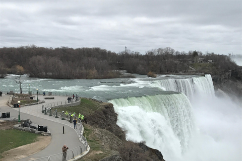 From NYC: Niagara Falls 1-Day Excursion Spanish Tour