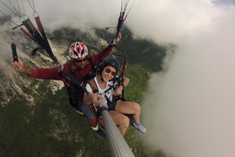 科托尔：串联滑翔伞飞行（含照片和视频）科托尔：双人滑翔伞飞行（含照片和视频）