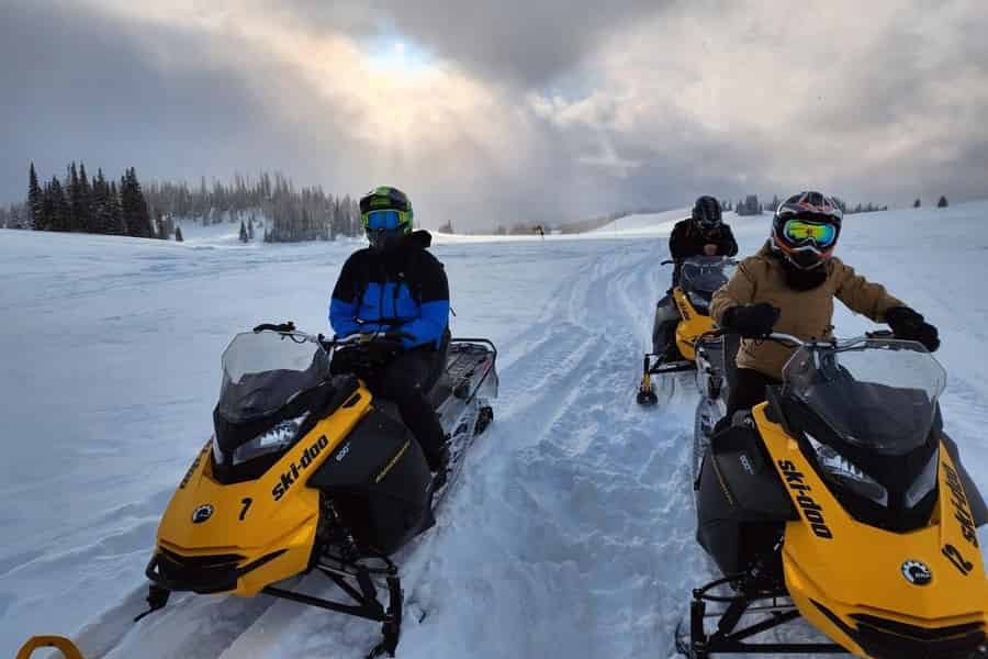 Heber City: Geführte Schneemobiltour. Foto: GetYourGuide