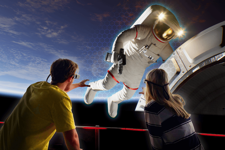 Copenhagen: Space Hologram Show at HologramZoo