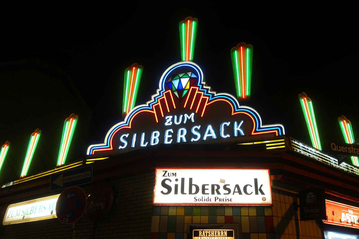 Hamburg: Kiez & Dollhouse: The legendary Reeperbahn tour