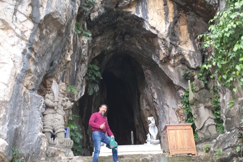 Excursión Privada a las Montañas de Mármol y el Templo Linh Ung