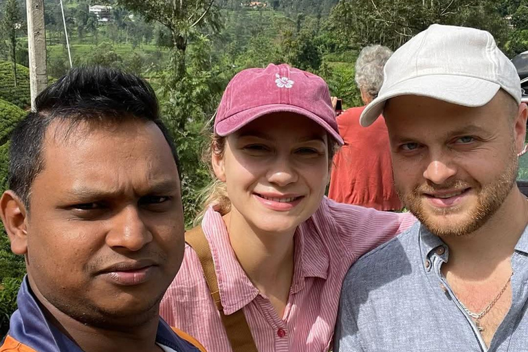 Kandy: Tuk-Tuk Sights, Culture, Shopping & Treatment