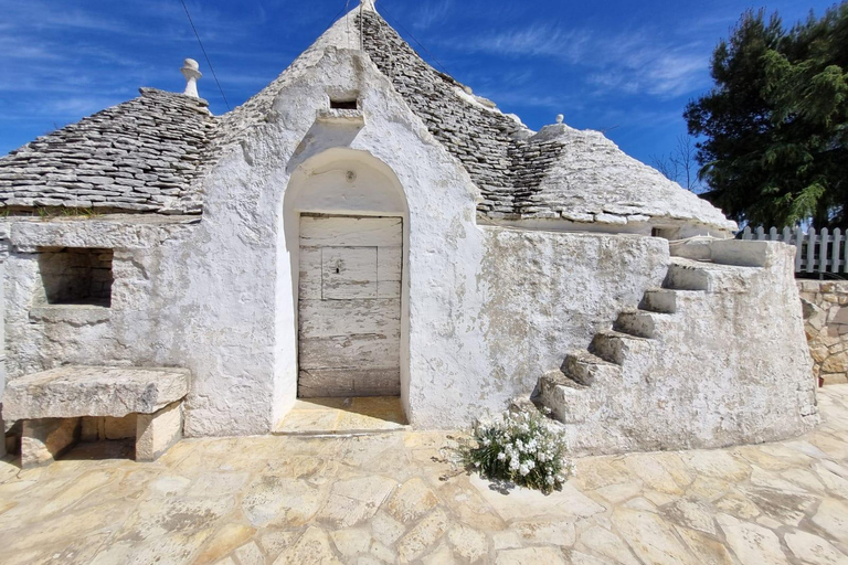 e-bike ring tour between Locorotondo and Martina Franca e-bike tour Locorotondo, Martina Franca and visit to a dairy