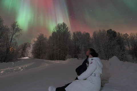 Rovaniemi: 5-star Northern Lights Tour + Pro Photos & Videos Aurora Hunting Photo Tour - another best seller ♥︎♥︎♥︎♥︎♥︎