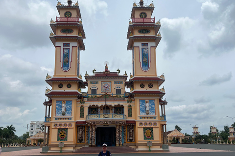 Zwarte Maagdenberg, Cao Dai-tempel &amp; Cu Chi Tunnel Tour