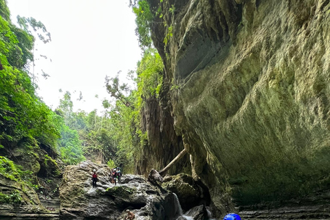 Oslob walvishaai en canyoneering-avontuur